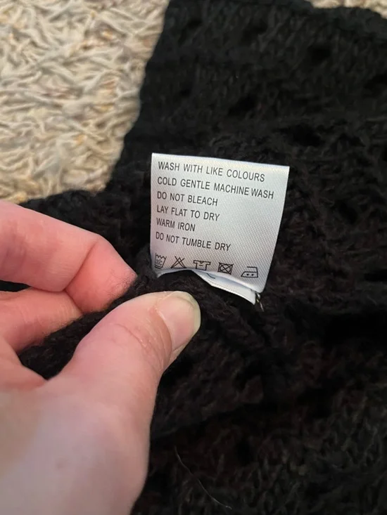 NWT ANTHROPOLOGIE Self-Contrast Open Weave Shrug in Black One Size Fits Most - Picture 9 of 9